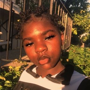 Meet your Posher, Deja